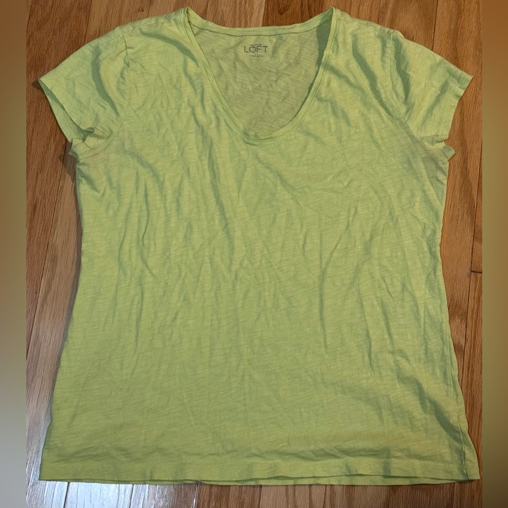 Ann Taylor LOFT Women's yellow green cap sleeve light weight marled pattern tee